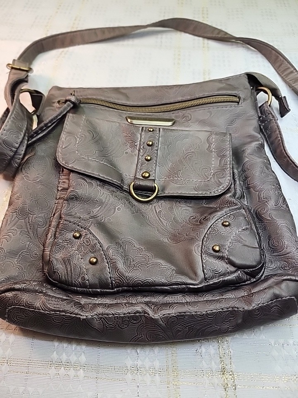 STONE Mountain Women's Floral-Embossed Crossbody Bag - Gray